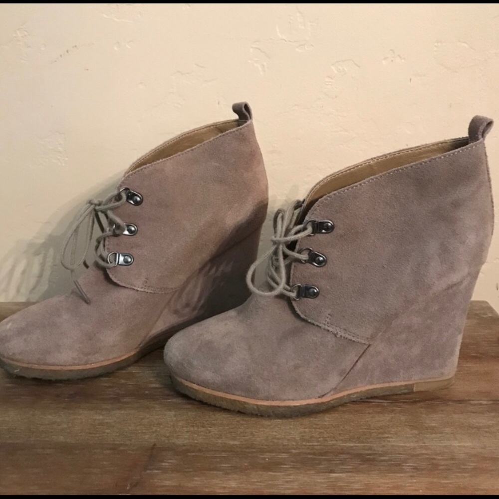 Steve Madden tie up ankle booties